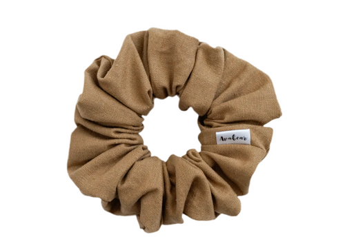 Toffee Linen // full size scrunchie