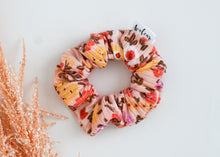 Load image into Gallery viewer, Floral Ribbed  // mini scrunchie