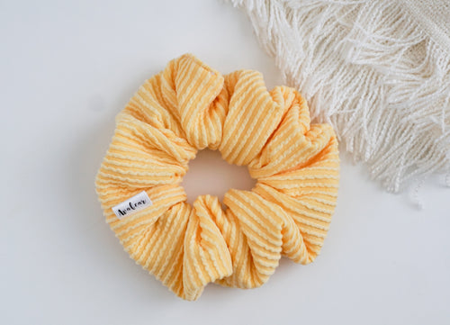 Wavy Yellow  // full size scrunchie