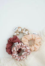 Load image into Gallery viewer, Beige Check // mini scrunchie