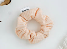 Load image into Gallery viewer, Chic Peach // mini scrunchie