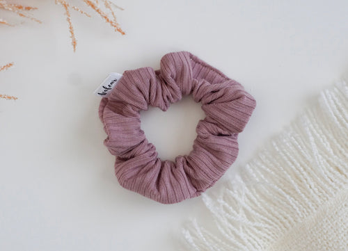 Dusty Purple // mini scrunchie