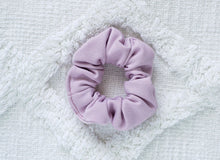Load image into Gallery viewer, Lilac // mini scrunchie