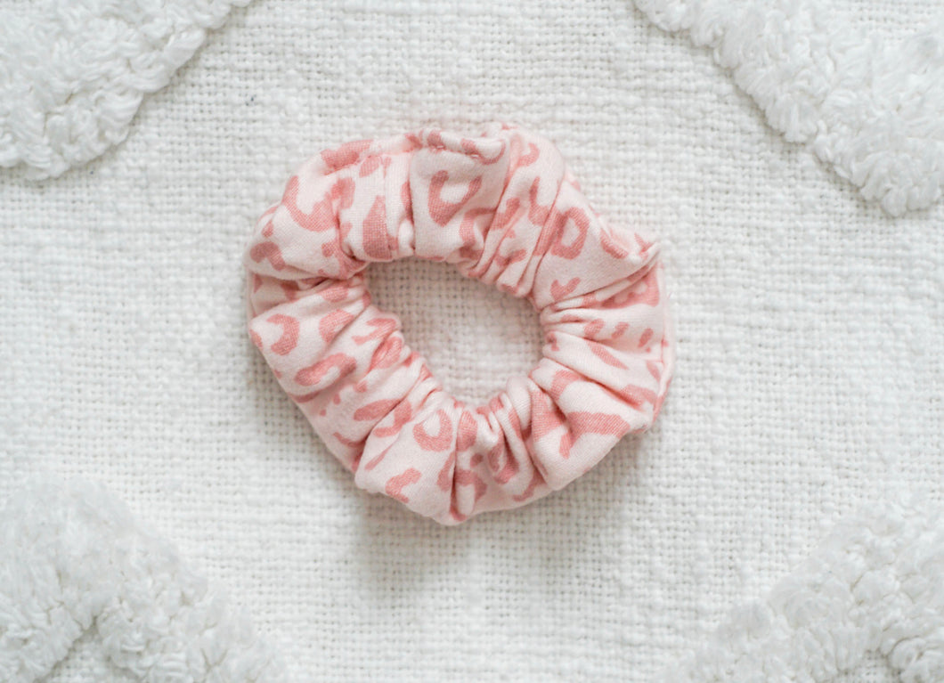 Pink Leopard // mini scrunchie