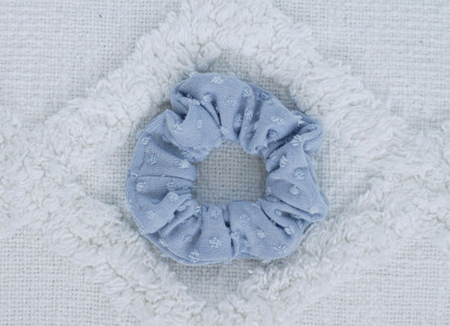 Sky // mini scrunchie