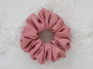 Pink Linen  // full size scrunchie