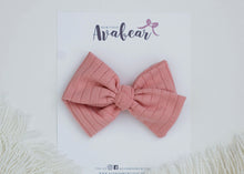 Load image into Gallery viewer, Perfect Pink // midi bow