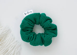 True Green // mini scrunchie