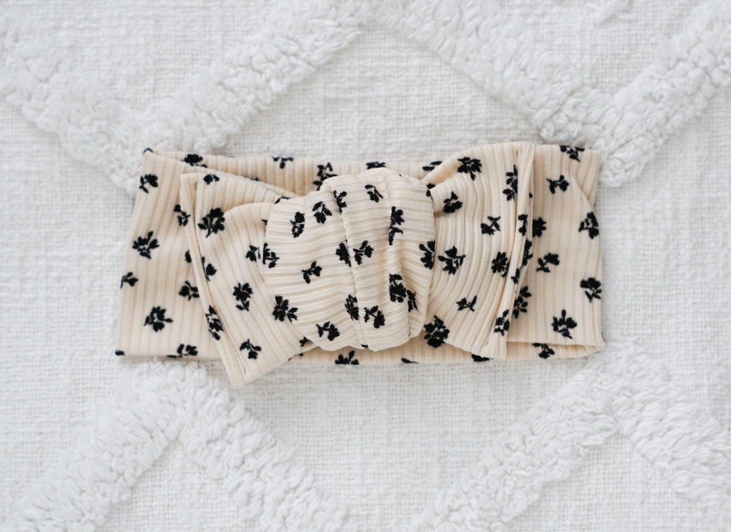 Black Floral Rib // wrap
